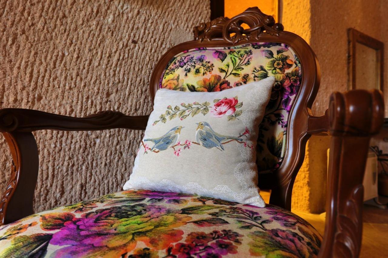 Eyes Of Cappadocia Cave Hotel Uchisar Εξωτερικό φωτογραφία